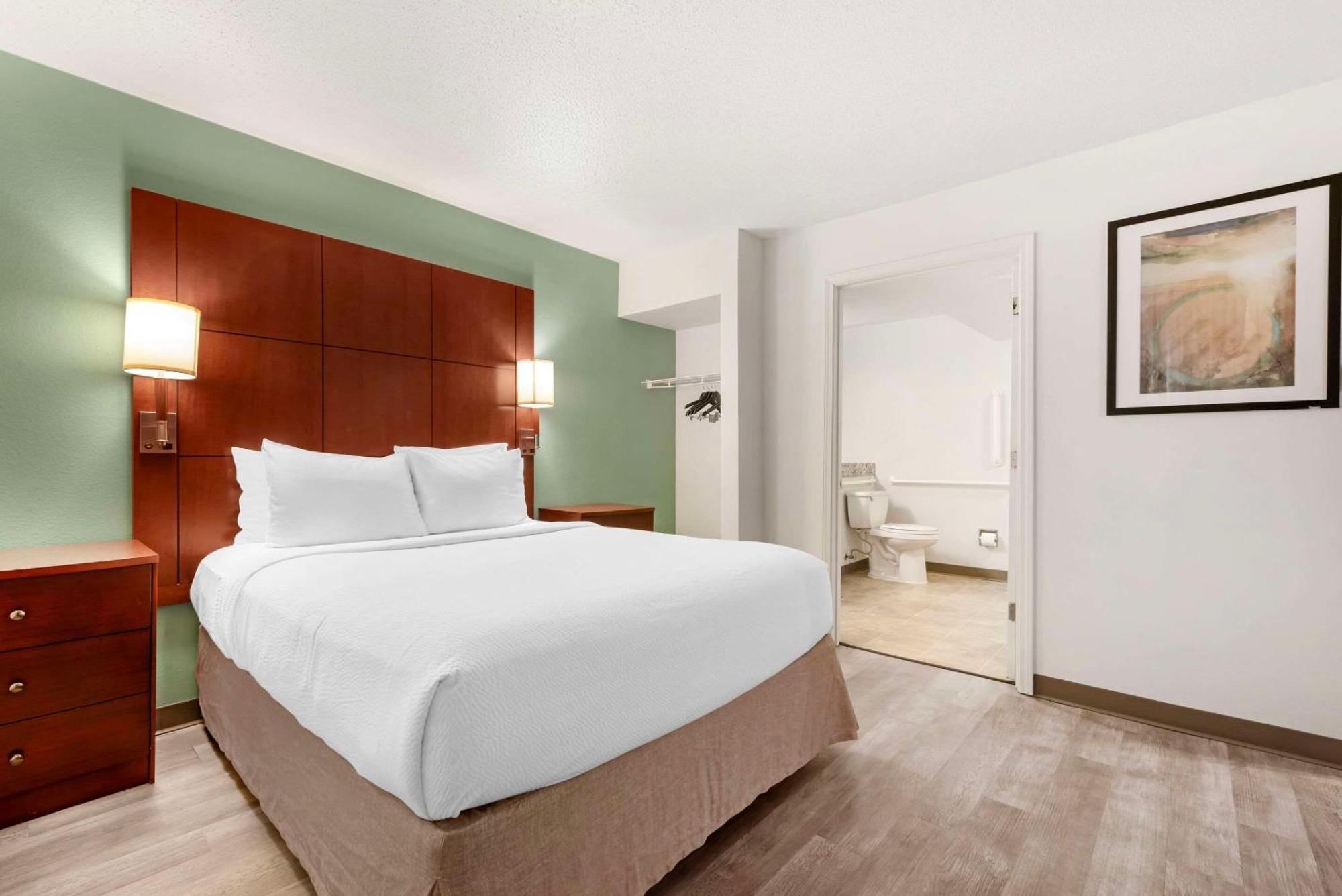 Mainstay Suites St Louis - Galleria Richmond Heights Экстерьер фото