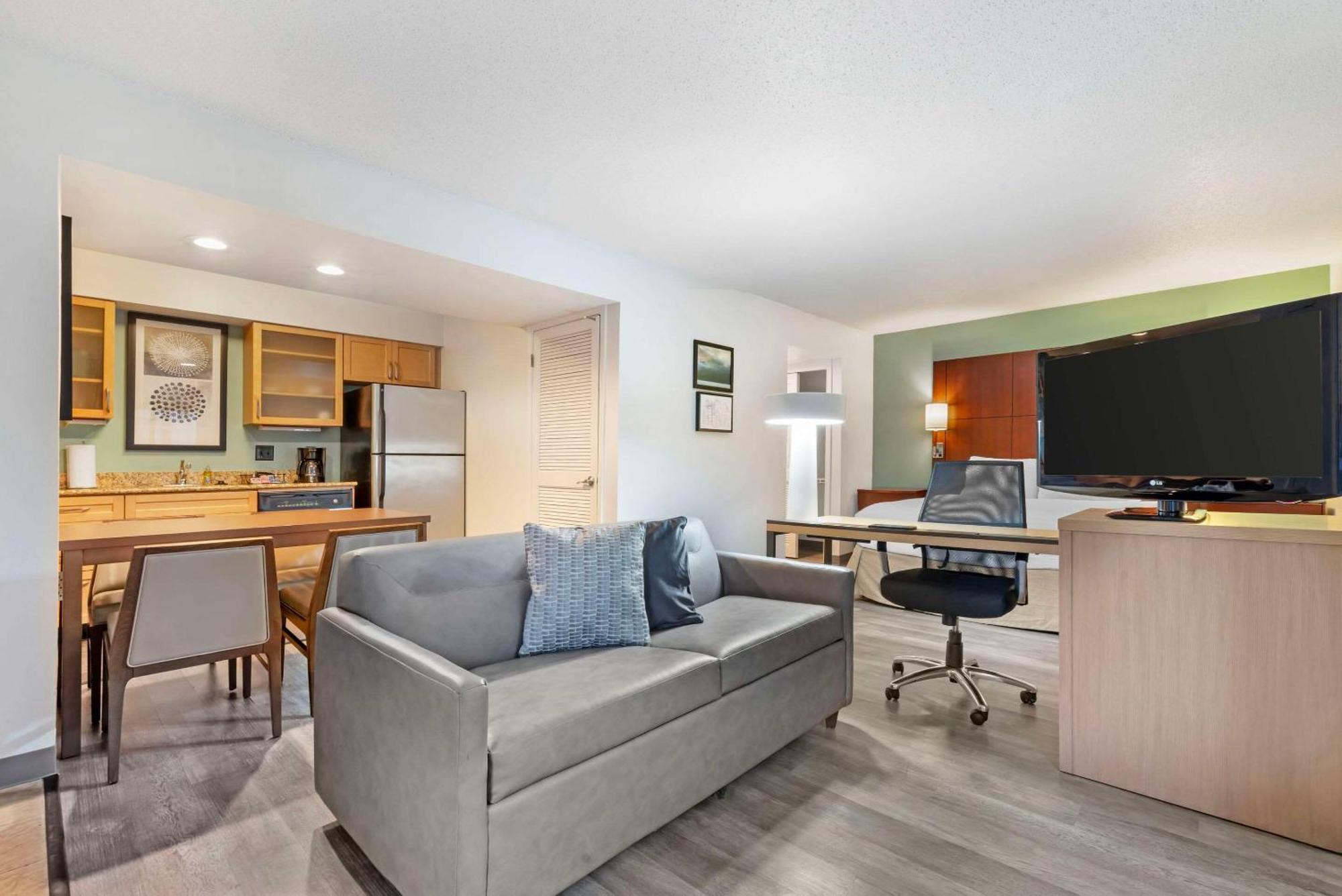 Mainstay Suites St Louis - Galleria Richmond Heights Экстерьер фото