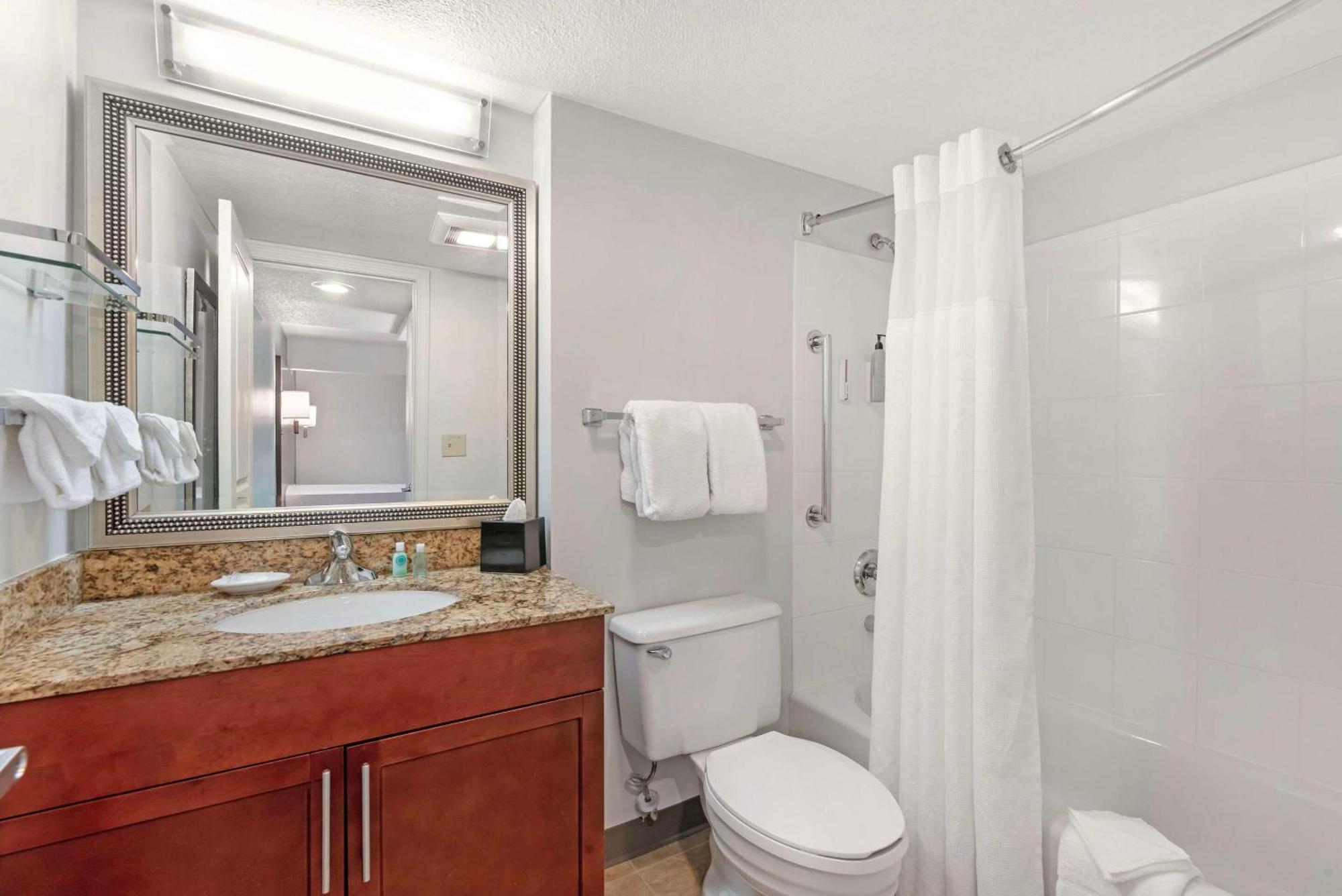 Mainstay Suites St Louis - Galleria Richmond Heights Экстерьер фото