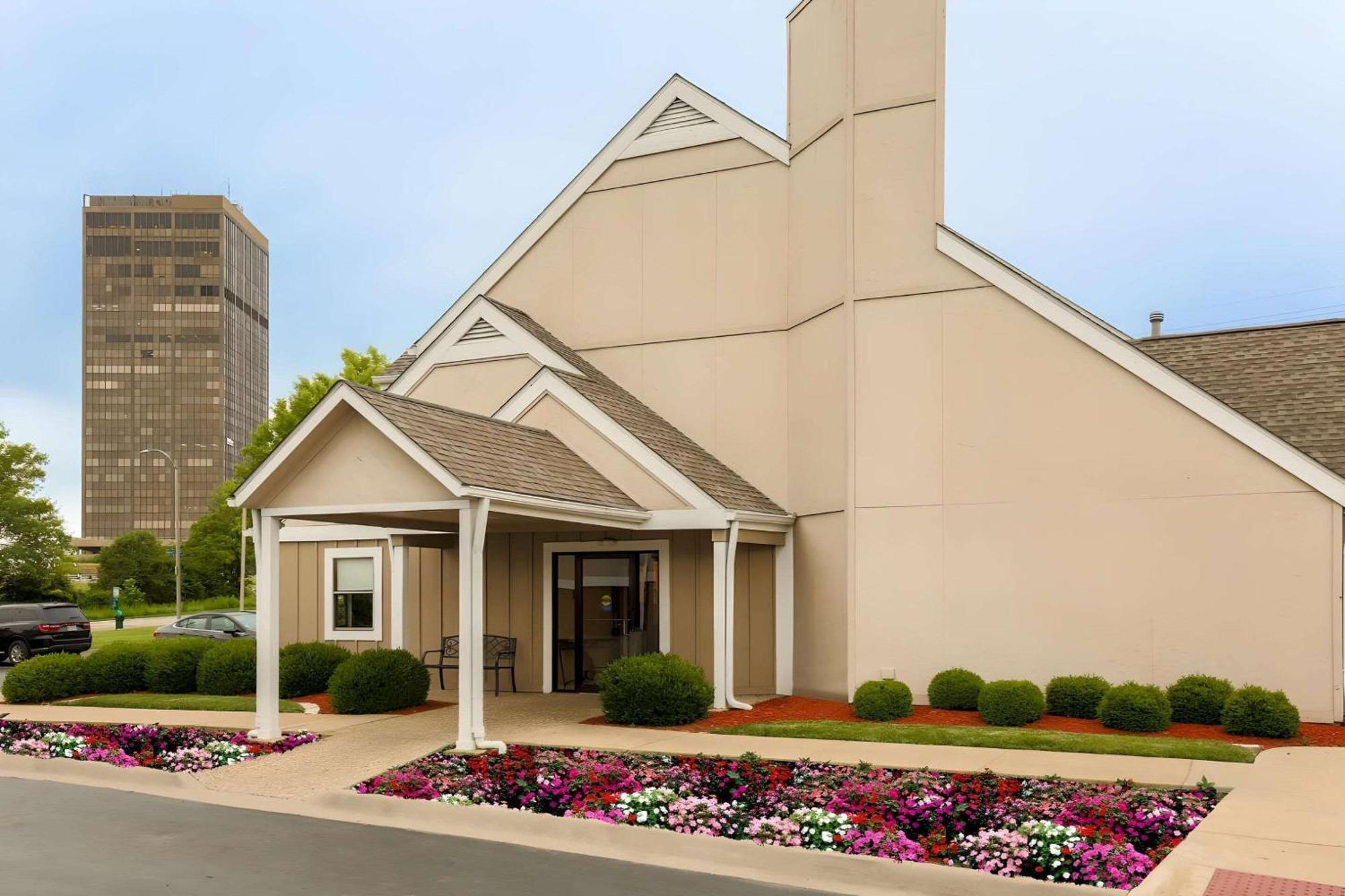 Mainstay Suites St Louis - Galleria Richmond Heights Экстерьер фото